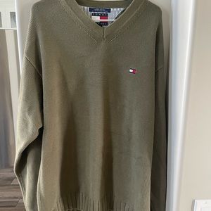 TOMMY HILIFGER SWEATER